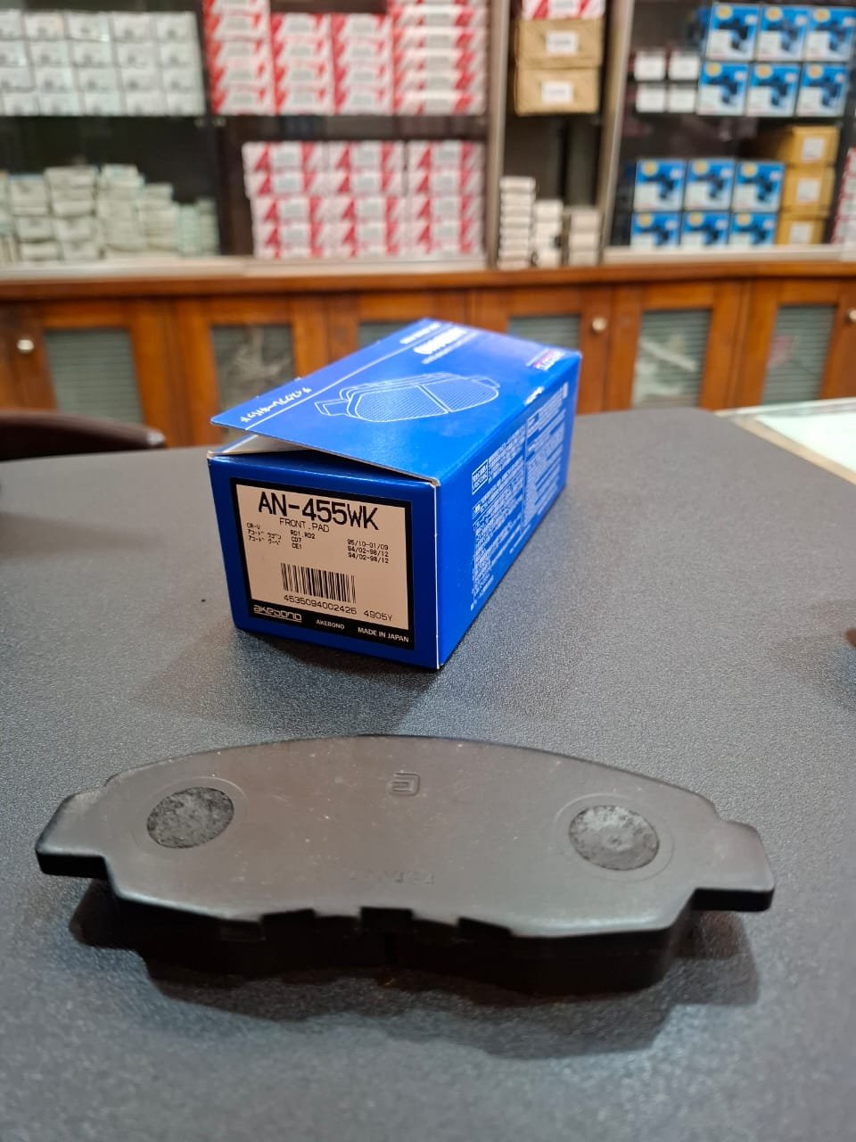 an 455 3 Akebono AN-455WK front brake pads for Honda CR-V RD1 RD2