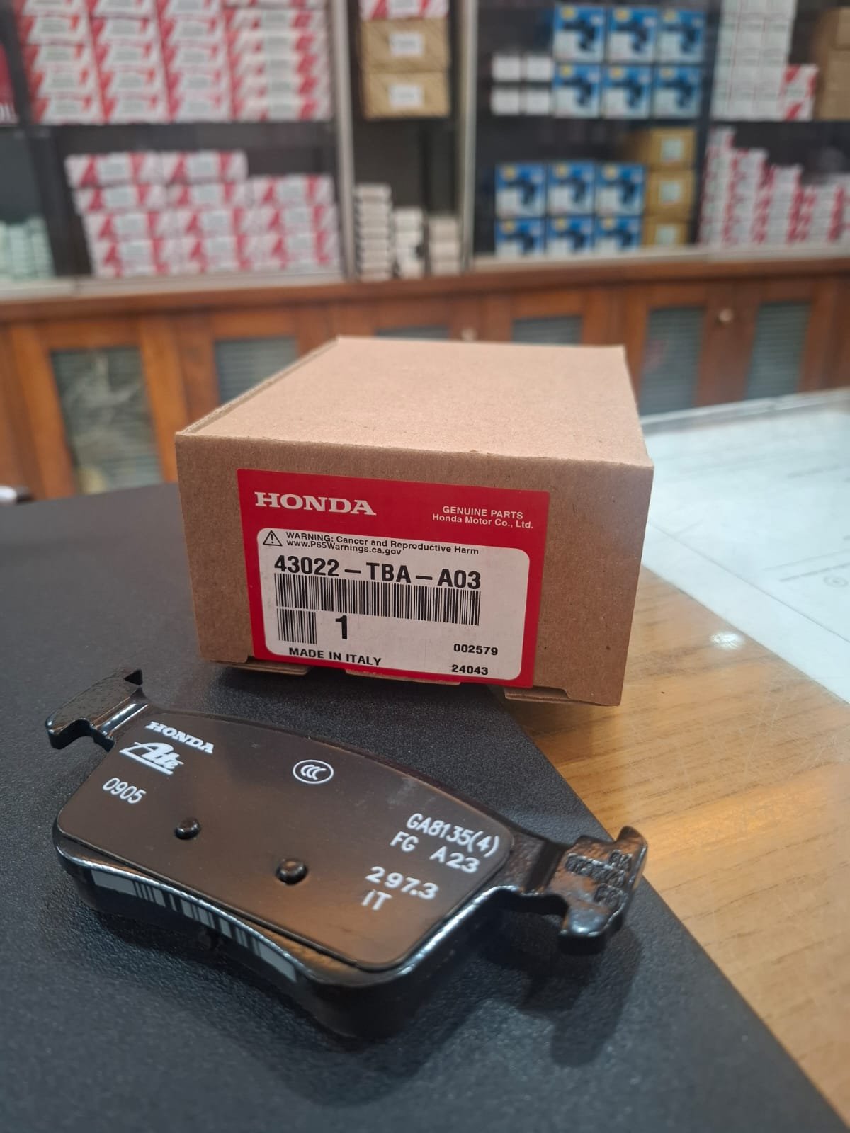 tba Honda Genuine rear brake pad set 43022-TBA-A03
