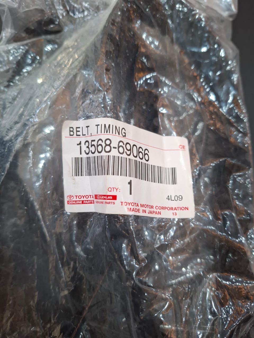 13568 69066 3 Toyota Genuine 13568-69066 timing belt package Made in Japan with UNITTA belt marked 13568-64012 and 177R25
